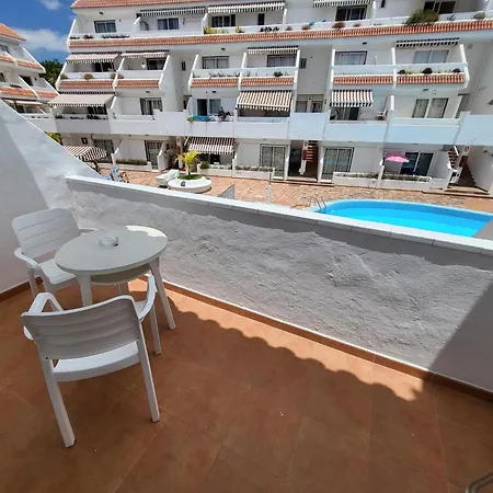 Apartamento Floritas 2 *